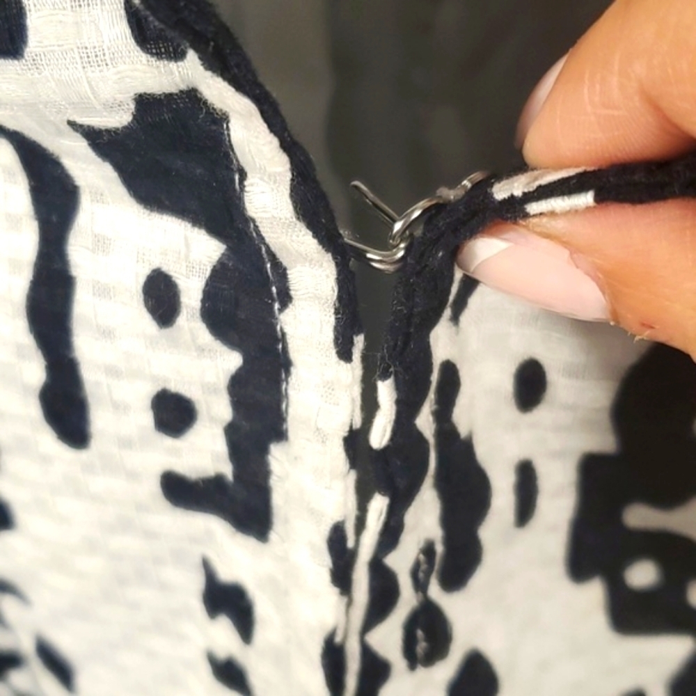 Erin London black and white Blazer Size Small - Picture 9 of 12